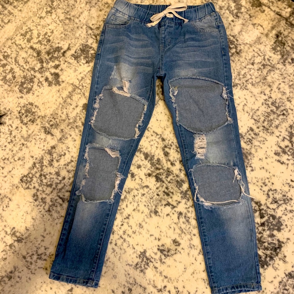 Distressed Boyfriend Jeans